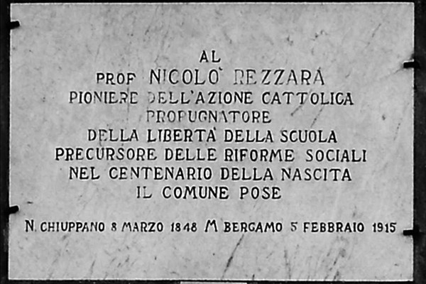 LOGO N (NICOL&Ograve; REZZARA)