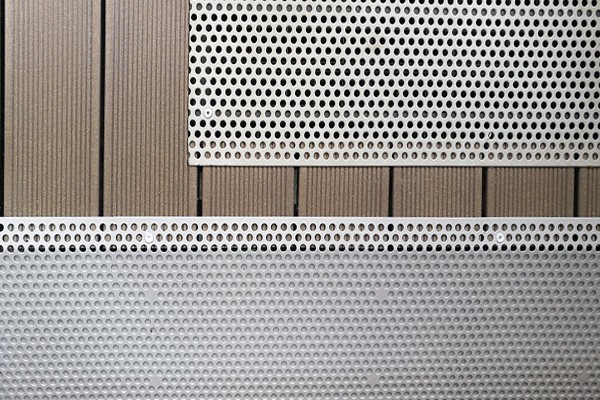 L.V.R. - RESTYLING EXTERIOR & INTERIOR